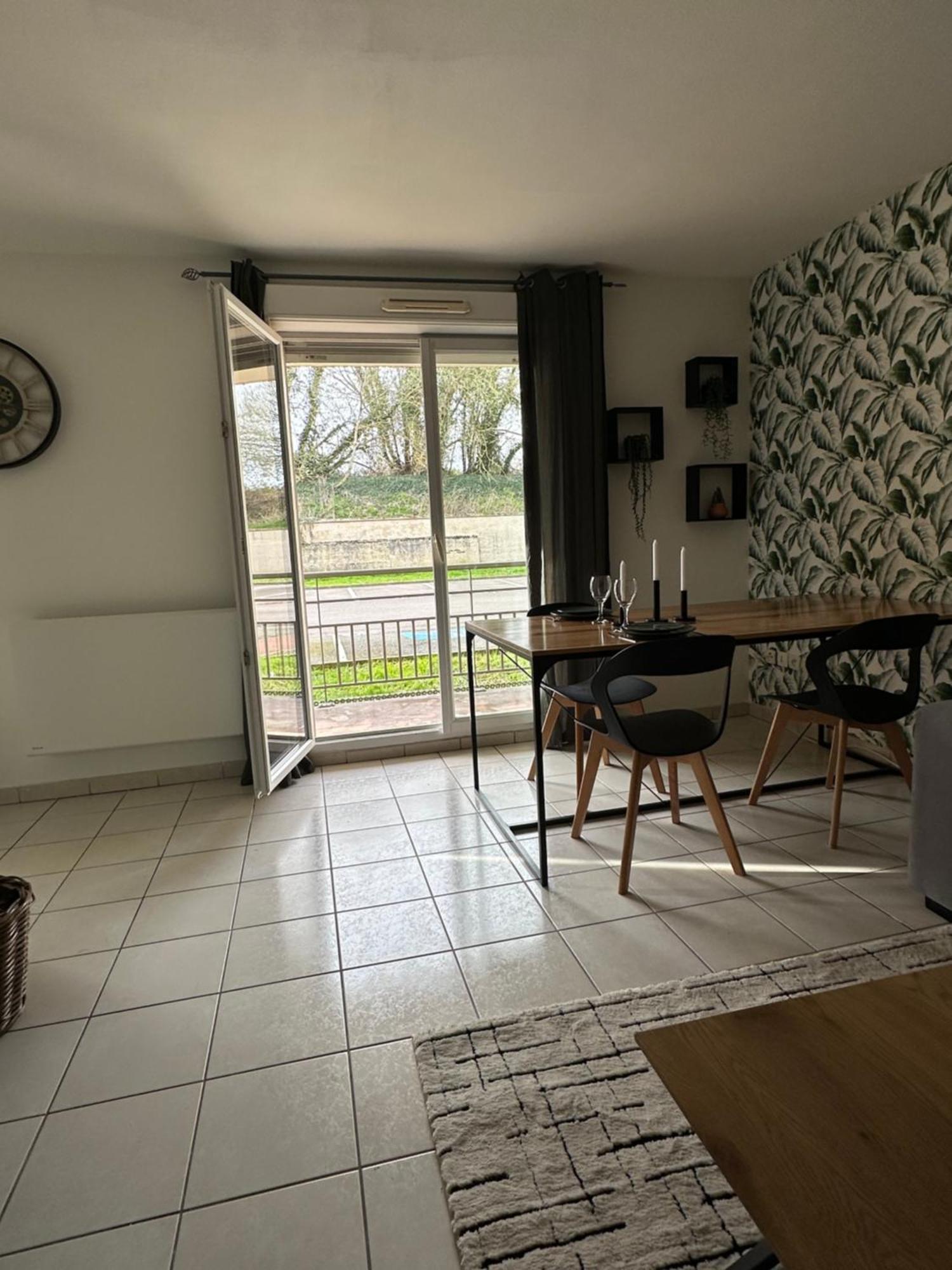 Appartement Entierement Renove Roye  Eksteriør billede